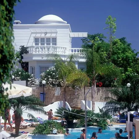 Adonis Castalia-brezos 3* 아데제