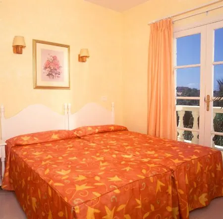 Adonis Castalia-brezos Apartment 3*