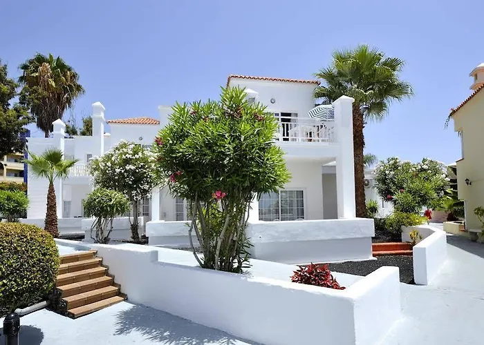 Appartement Adonis Castalia-brezos 3*